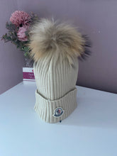 Load image into Gallery viewer, Fur Pom Hat