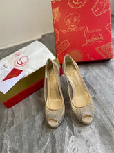 Load image into Gallery viewer, Very Strass