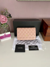 Load image into Gallery viewer, Lambskin Woc