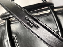 Load image into Gallery viewer, Antigona Soft Leather