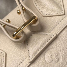 Load image into Gallery viewer, Montsouris Backpack