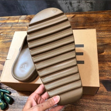 Load image into Gallery viewer, Slides