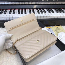 Load image into Gallery viewer, Chevron Caviar Woc