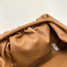 Load image into Gallery viewer, Pouch