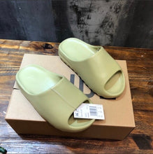 Load image into Gallery viewer, Slides