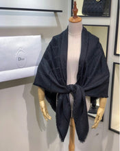 Load image into Gallery viewer, Silk Blend Shawl
