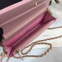 Load image into Gallery viewer, Chevron Lambskin Woc