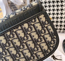 Load image into Gallery viewer, Bobby