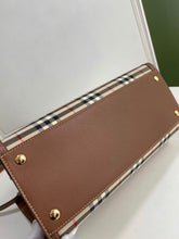 Load image into Gallery viewer, Title Bag