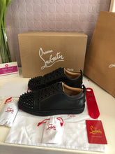 Load image into Gallery viewer, Mirror Quality Louis Spikes