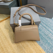 Load image into Gallery viewer, Hourglass XS