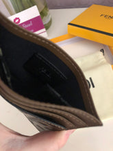 Load image into Gallery viewer, F Logo Card Holder