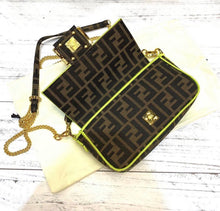 Load image into Gallery viewer, Baguette