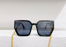 Load image into Gallery viewer, Logo Chain Sunglasses