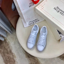 Load image into Gallery viewer, Transparent Oversized Sneaker Ladies