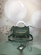 Load image into Gallery viewer, City Bag Grained