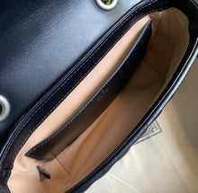 Load image into Gallery viewer, Marmont Small Shoulder Bag