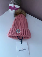 Load image into Gallery viewer, Fur Pom Hat