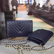 Load image into Gallery viewer, Chevron Lambskin Woc