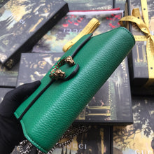 Load image into Gallery viewer, Dionysus Grained WOC