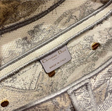 Load image into Gallery viewer, Saddle Bag