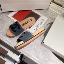 Load image into Gallery viewer, CC Sandals