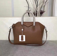 Load image into Gallery viewer, Antigona Grained Leather