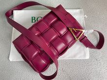 Load image into Gallery viewer, Padded Cassette