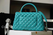 Load image into Gallery viewer, Top Handle Flap Bag