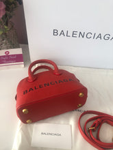 Load image into Gallery viewer, Ville