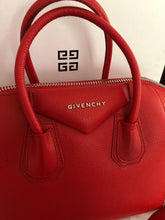 Load image into Gallery viewer, Antigona Grained Leather