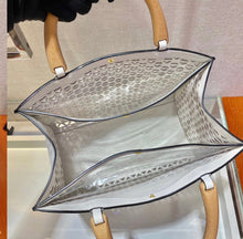 Load image into Gallery viewer, Cut Out Shopper