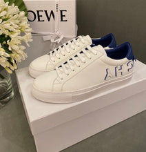 Load image into Gallery viewer, Reverse Sneaker