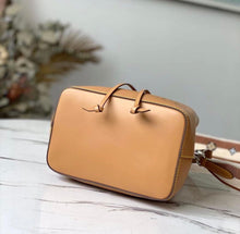 Load image into Gallery viewer, Neonoe BB