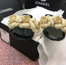 Load image into Gallery viewer, Camellia Sandals