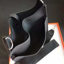 Load image into Gallery viewer, Evelyne