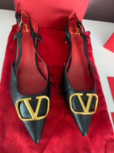 Load image into Gallery viewer, V Logo Slingback 4cm