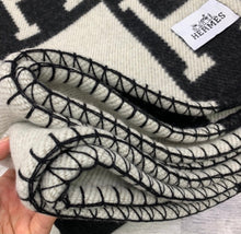 Load image into Gallery viewer, Wool Blanket
