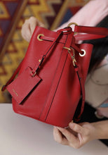Load image into Gallery viewer, Leather Bucket Bag