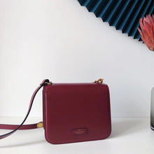 Load image into Gallery viewer, V Sling Shoulder Bag