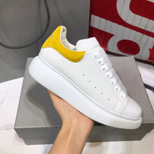 Load image into Gallery viewer, Oversized Sneaker Suede Ladies