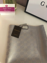 Load image into Gallery viewer, GG Shawl