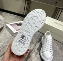 Load image into Gallery viewer, Crystal Oversized Sneaker
