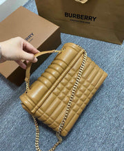 Load image into Gallery viewer, Quilted Chain Bag
