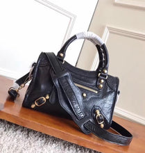 Load image into Gallery viewer, City Bag