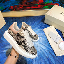 Load image into Gallery viewer, Oversized Sneaker Snakeskin
