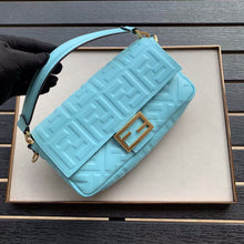 Load image into Gallery viewer, Baguette