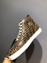 Load image into Gallery viewer, Louis Spikes Womens