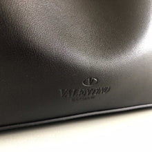 Load image into Gallery viewer, V Logo Escape Shopper