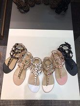 Load image into Gallery viewer, Rockstud Thong Sandals